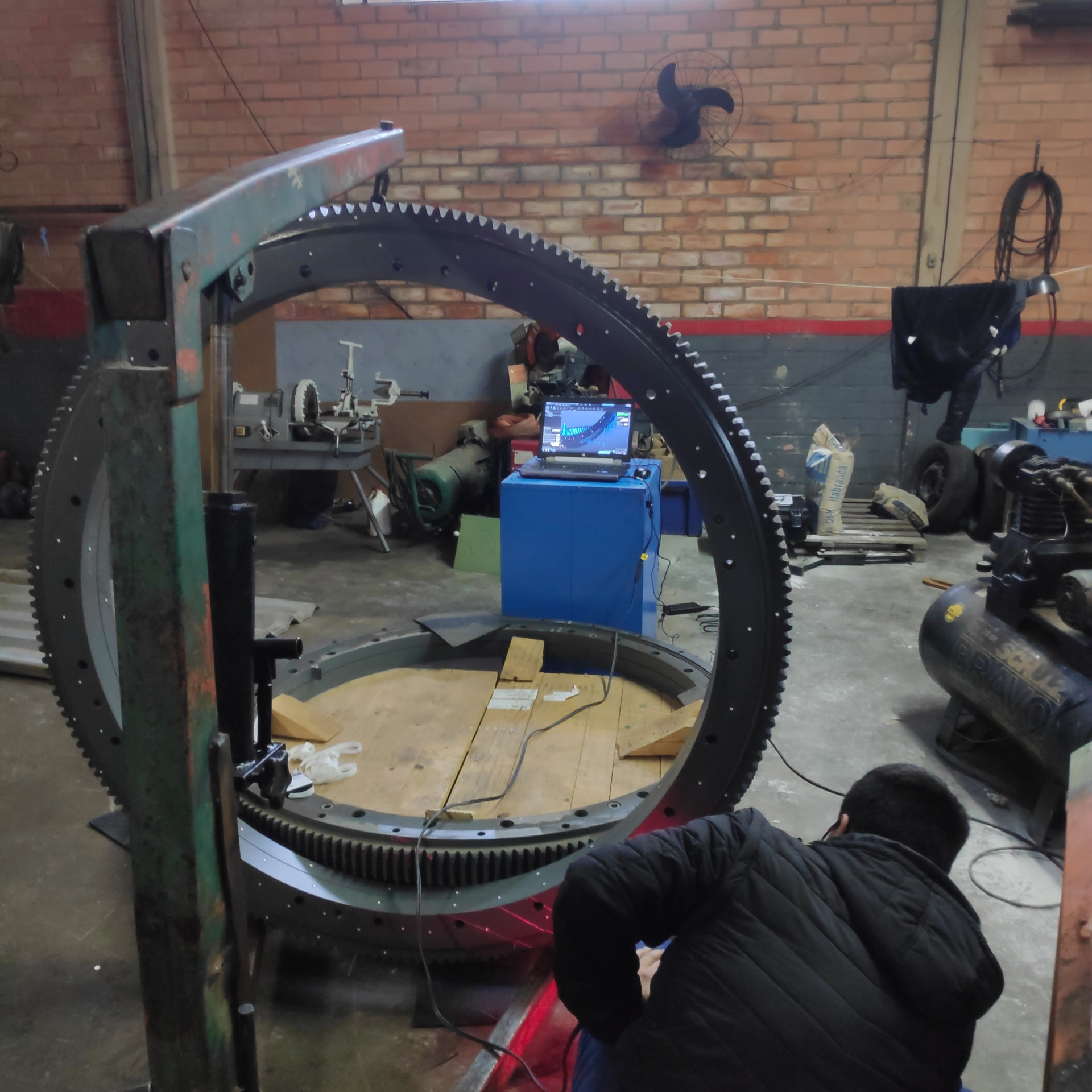 Rolamento posicionado para digitalização 3D na oficina